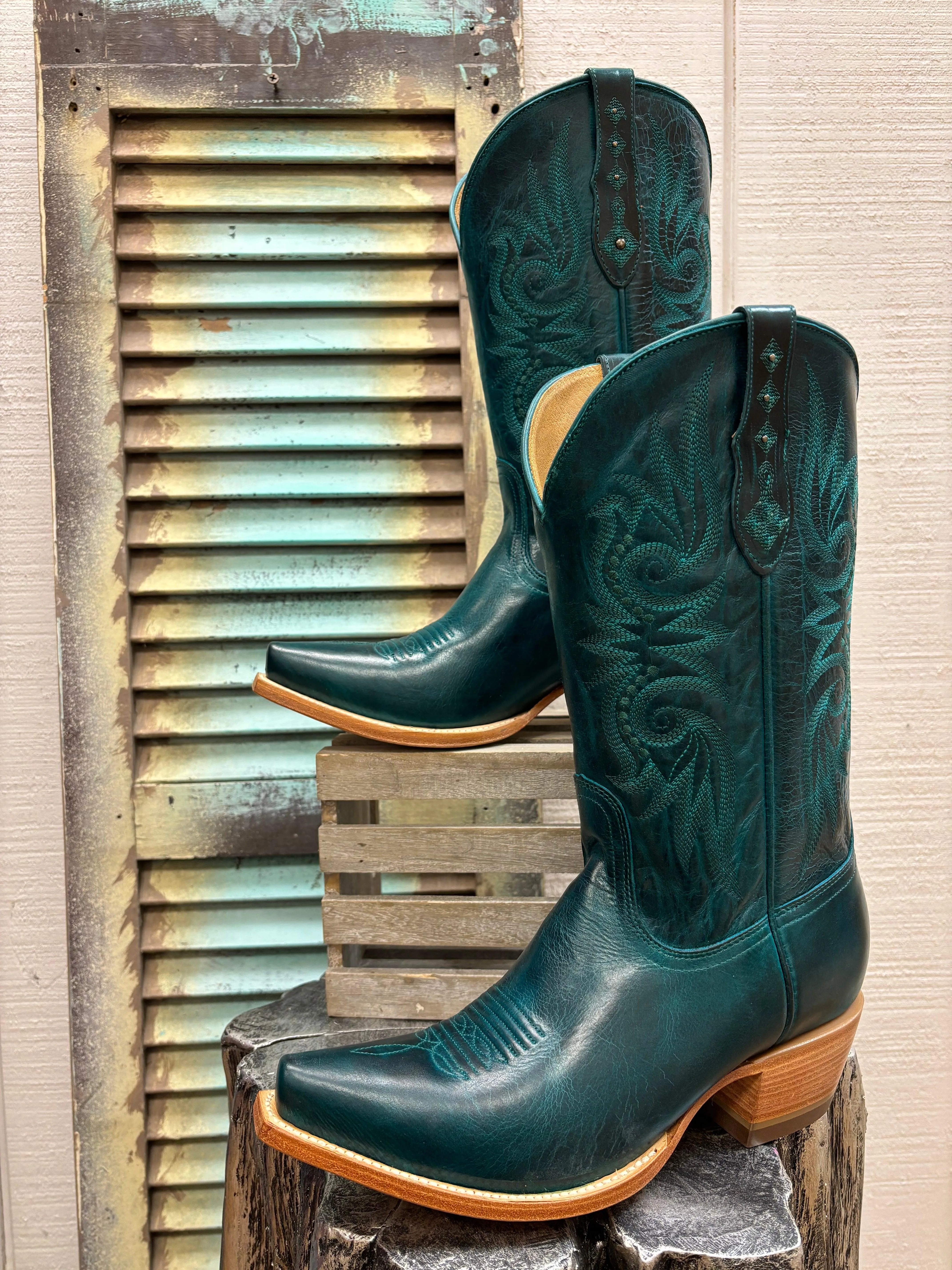 Black Star Women’s Paradise Laguna Blue Snip Toe Western Cowgirl Boots WBSN031