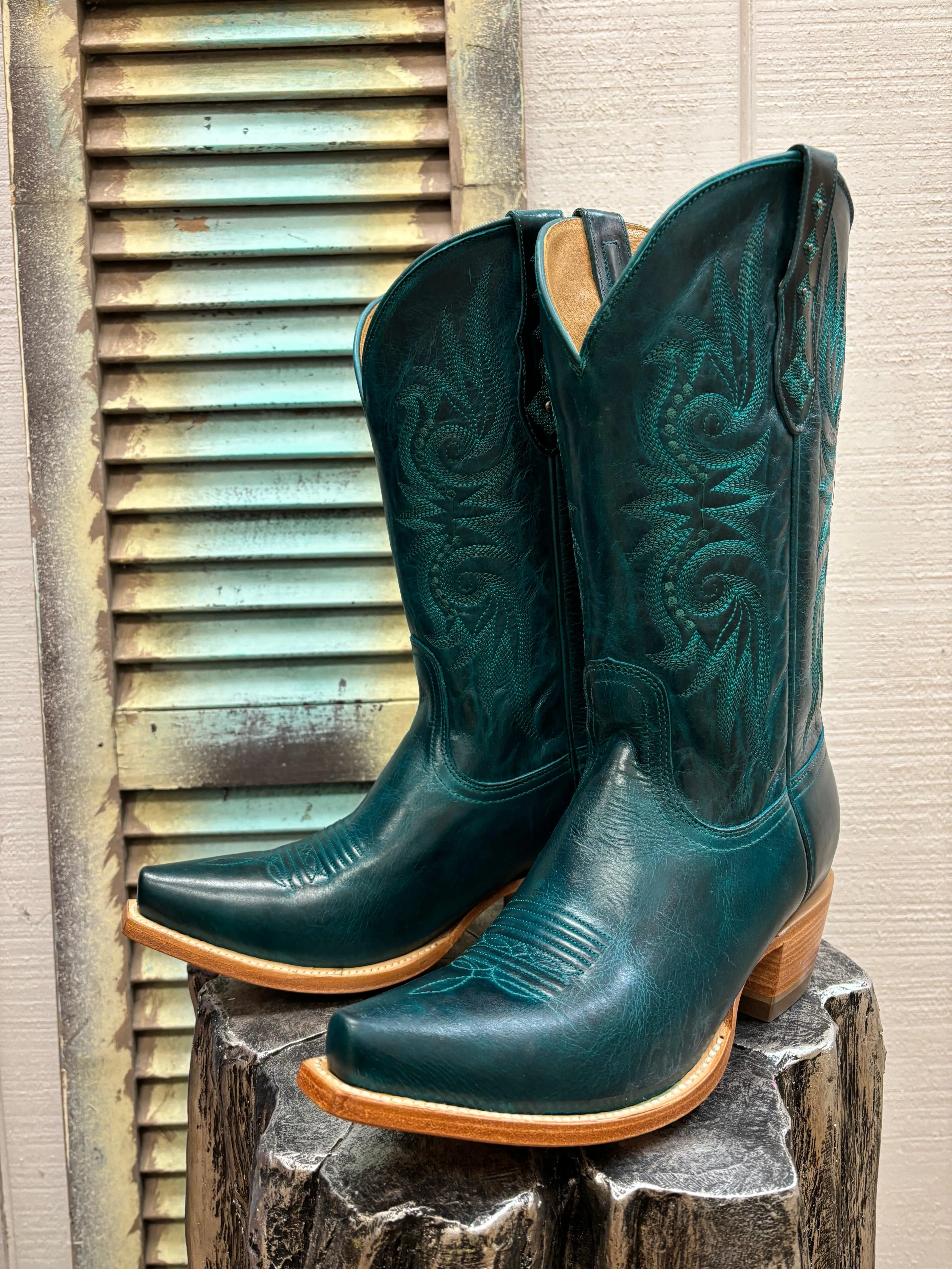 Black Star Women’s Paradise Laguna Blue Snip Toe Western Cowgirl Boots WBSN031