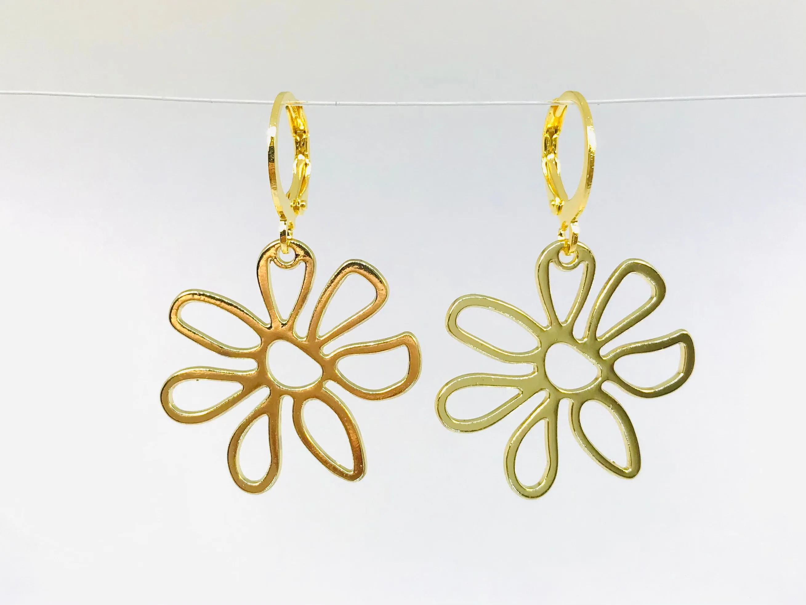 Daisy Flower Earrings 70th Hippy Earrings