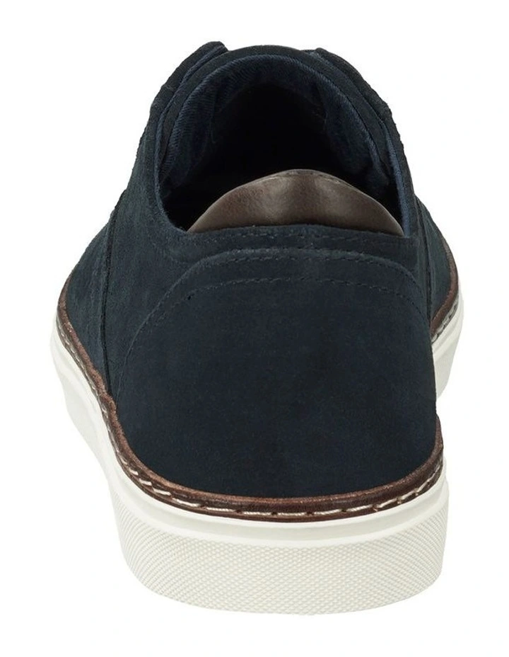 Prepville Suede Sneaker in Marine