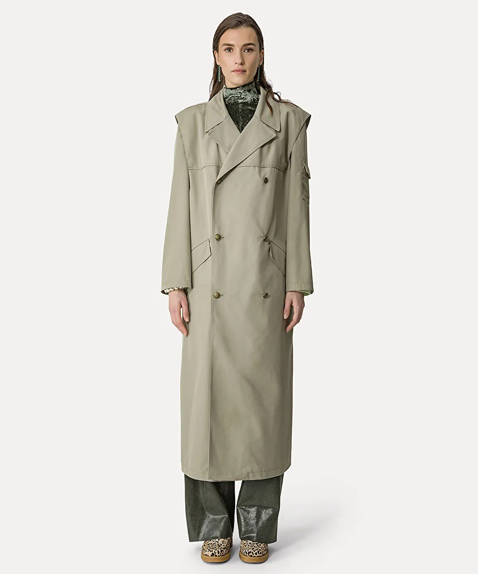 trench coat in hi–tech twill