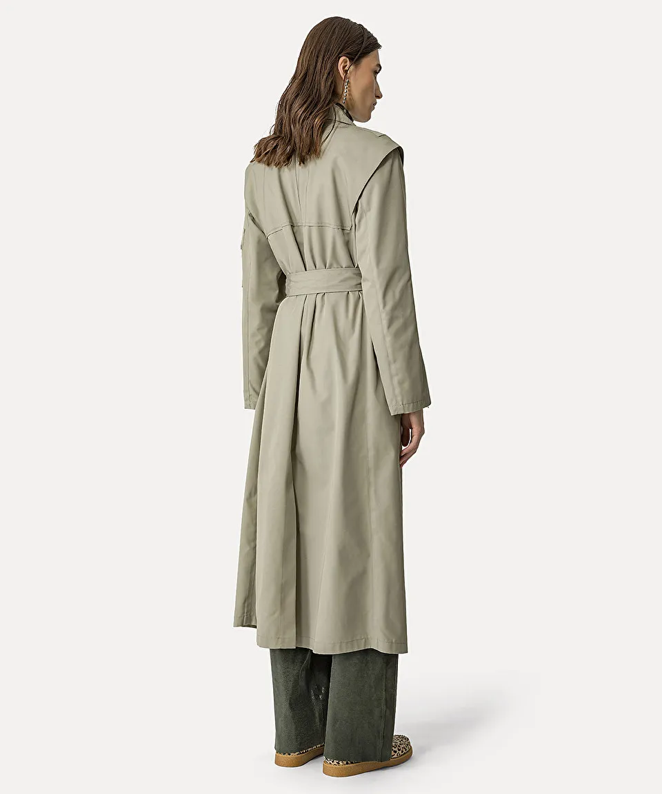 trench coat in hi–tech twill