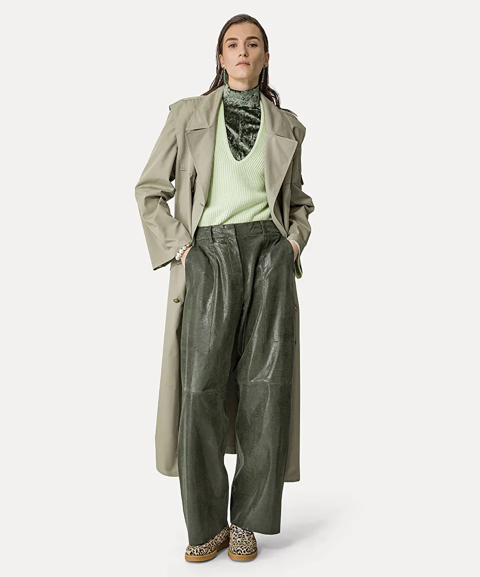 trench coat in hi–tech twill