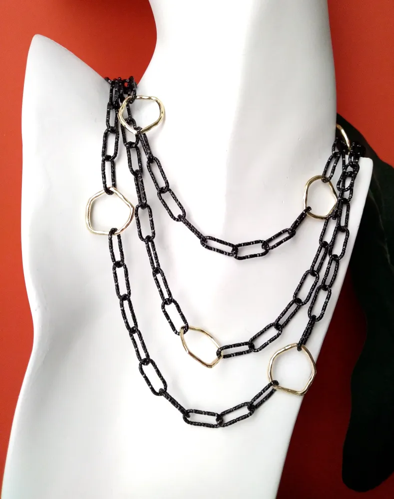 Umbra Chain Link Necklace