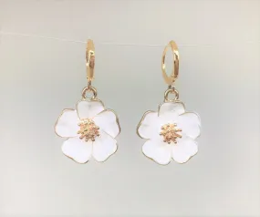 Wholesale Sakura Flower Leverback Earrings